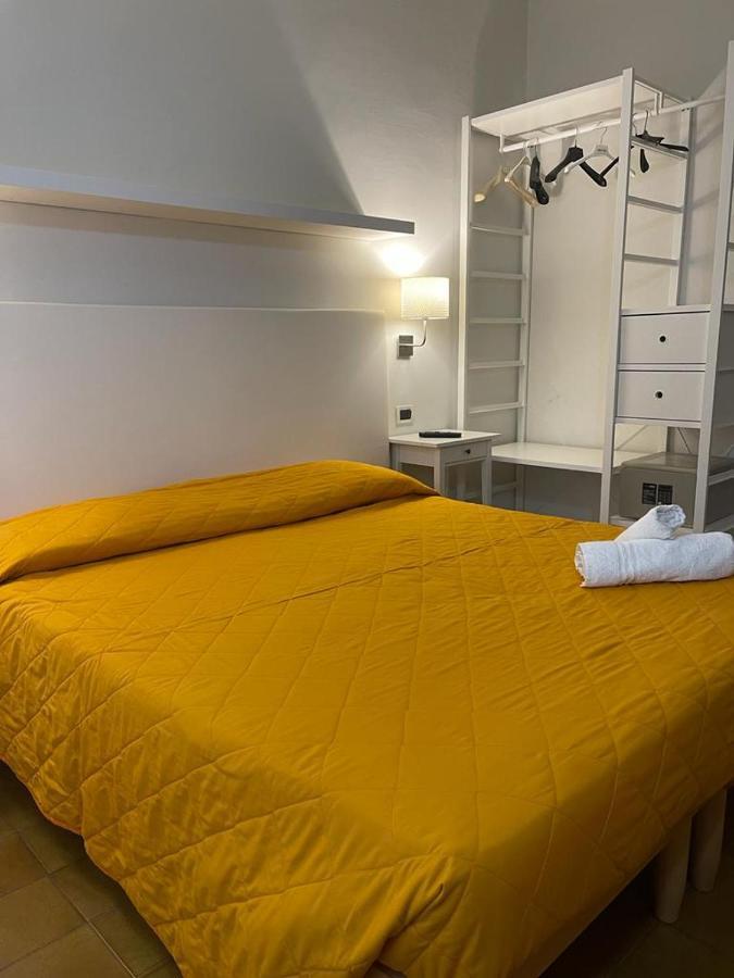 Hotel Losanna Rimini Buitenkant foto
