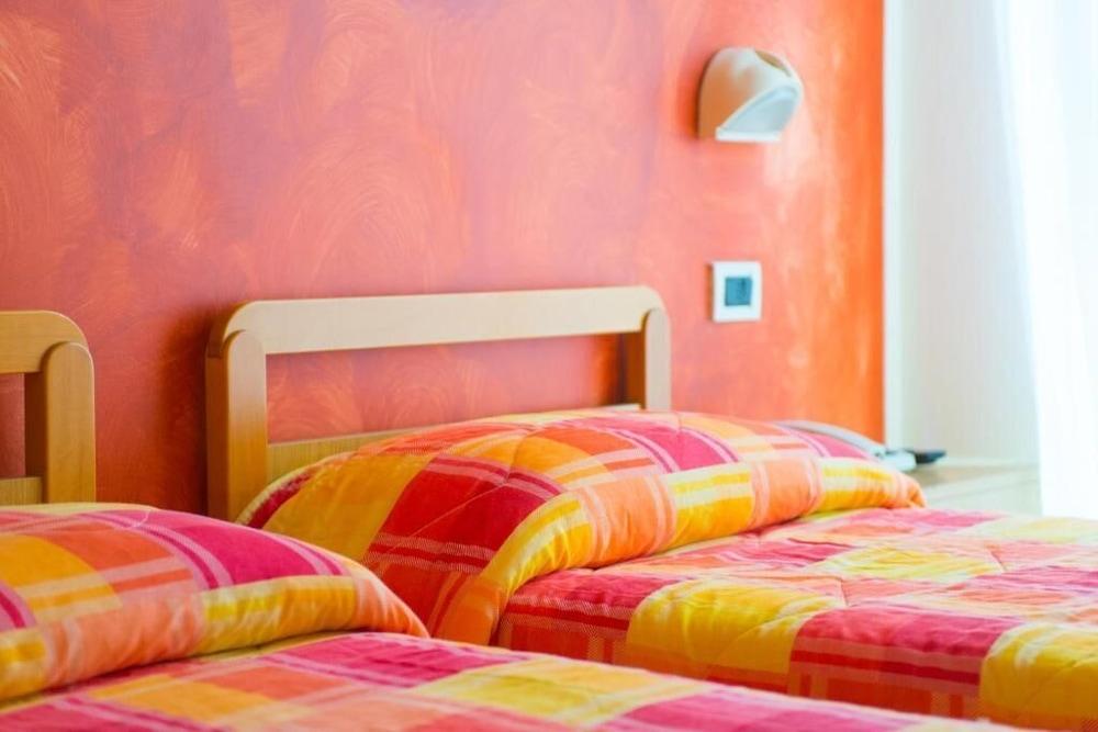 Hotel Losanna Rimini Buitenkant foto